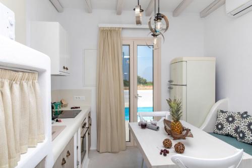 Gallery image of Naxian Lounge Villas in Naxos Chora