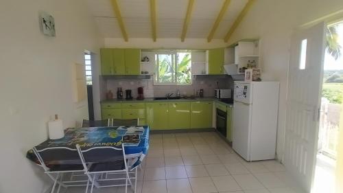 Dapur atau dapur kecil di Kaz a Roro