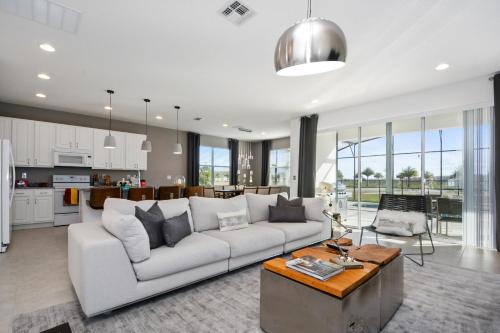 5Br 5Bath Pvt Home BBQ Pool 15min Disney 3056ft photo 32