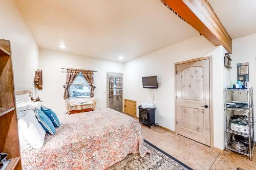 Arapahoe Lodge Lower – Photos 3