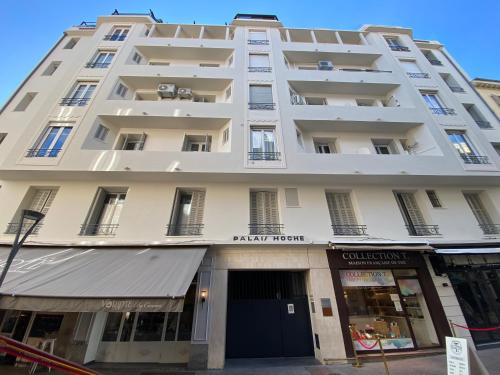 Spacious one bedroom - great location!