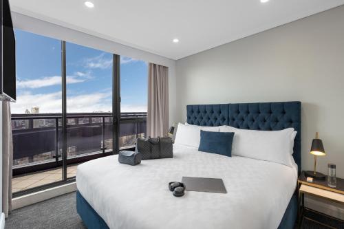 Meriton Suites Pitt Street, Sydney Image