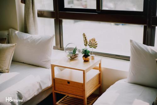 Ruang duduk di Tainan Sleepie Inn