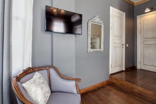 Μια τηλεόραση ή/και κέντρο ψυχαγωγίας στο Loka Suites