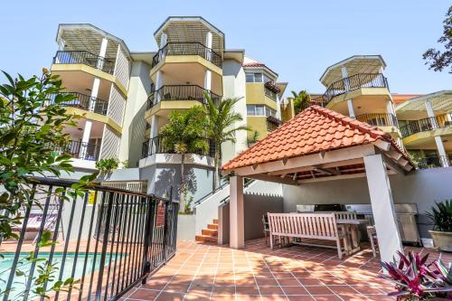Bangunan di mana terletaknya apartmen