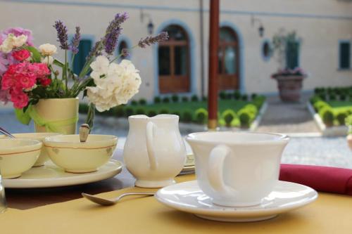 Utensilios para hacer té y café en La Cantina Relais - Fattoria Il Cipresso