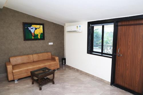 Gallery image of Hotel Sai Neel in Surat
