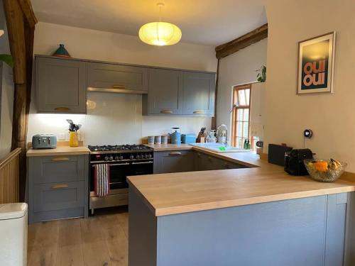 Kingpost - 3 bedroom Apartment in Sandwich