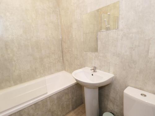 The Hen House – Photos 5