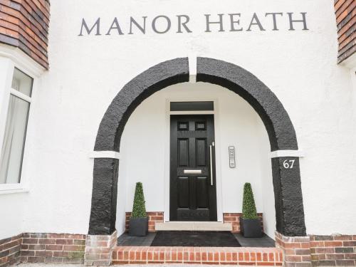 Manor Heath Apartment 4 – Photos 4
