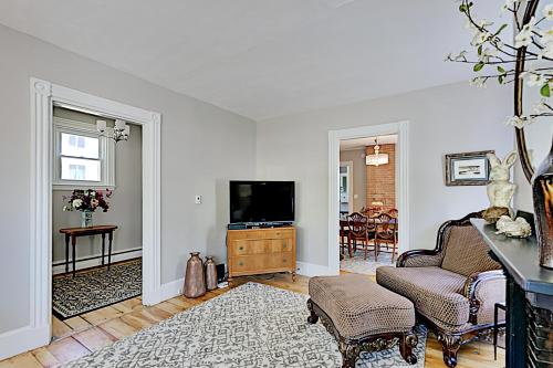 Freeport Bungalow – Photos 2