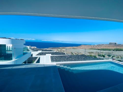 Rocavista - Villa with heated rooftop pool and amazing ocean view
