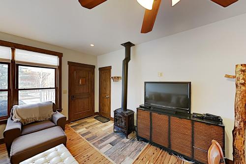 Frisco Condo Unit C – Photos 3