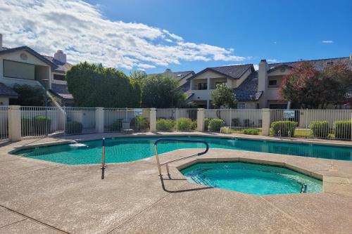 Tempe Oasis – Photos 2