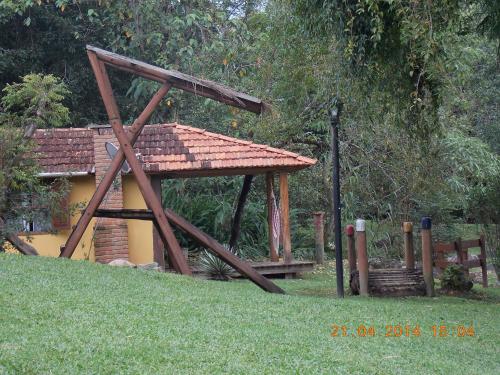 Κήπος έξω από το Pousada Fazenda Rio das Pedras