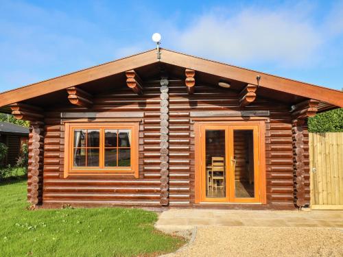 Oak Lodge – Photos 2