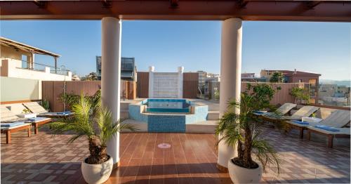 Halepa Hotelにあるバルコニーまたはテラス
