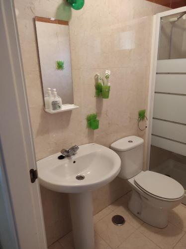 Kúpeľňa v ubytovaní C101 Los Balandros