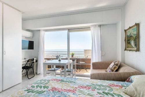 Breathtaking sea view from downtown Alicante!