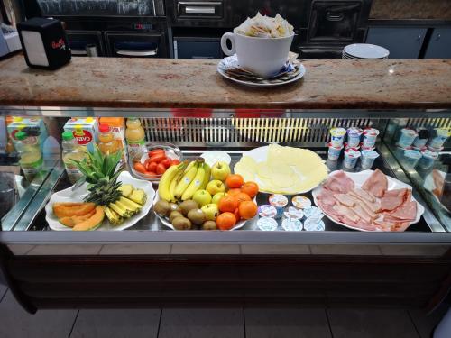 Comida en o cerca de este hotel