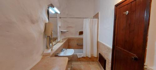 A bathroom at Hayat Zaman Hotel And Resort Petra