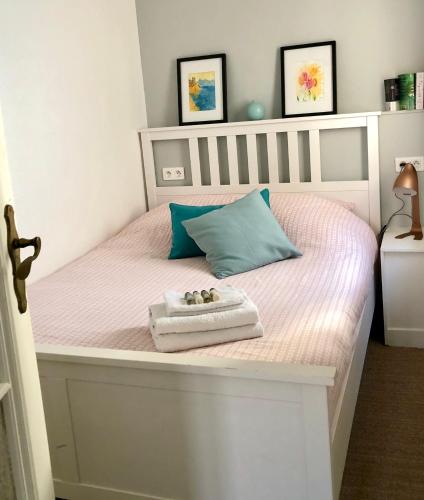 Charming and modernly designed 2 bedroom - Old Town
