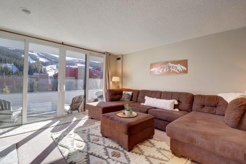 SB204 Snowbridge 2Br 2Ba condo – Photos 2