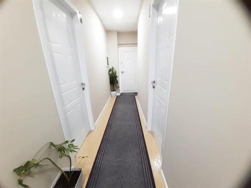 Fotografie z fotogalerie ubytování KU&NA HOTEL BELSH v destinaci Belsh