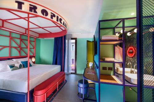 Postel nebo postele na pokoji v ubytování Demo Hotel Design Emotion