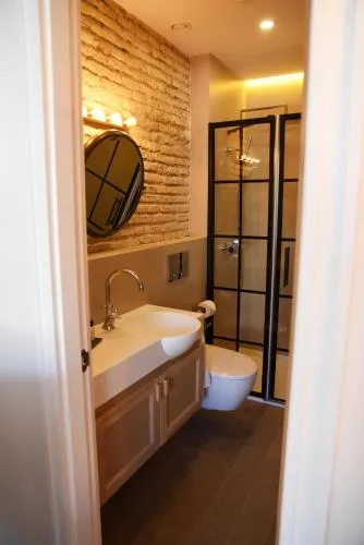 Honest Sevilla Apartments photo 6
