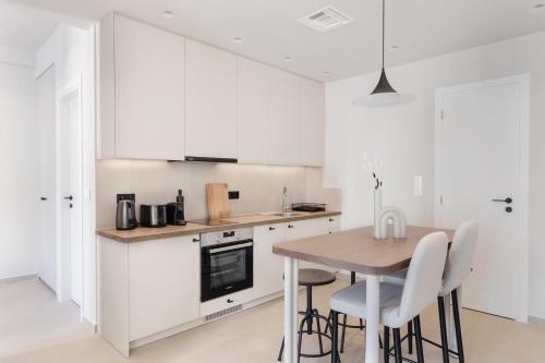 Luxury Apartments in Plaka by UPSTREET