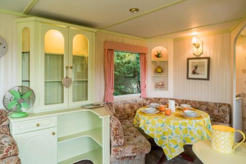 Gallery image of Toad Hall, Self Catering, Sleeps Four in Southam