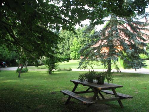 Zahrada ubytování Le Pas de L'Ane Chambres d'hôtes
