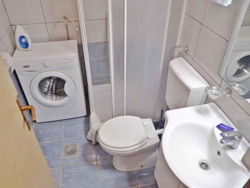Kúpeľňa v ubytovaní Apartments in Jasenice 41709