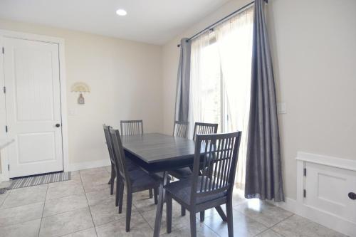 Φωτογραφία από το άλμπουμ του Sensible Safari Sleeps 10 σε Meridian