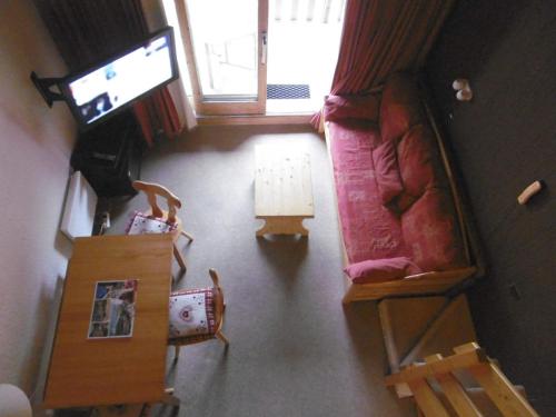 Appartement Valmorel, 2 pièces, 6 personnes - FR-1-356-297にあるシーティングエリア