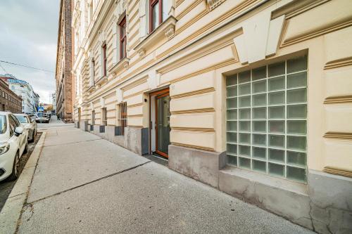 easy-flat Severingasse - Stylish 73sqm Apartment near Park and Tram