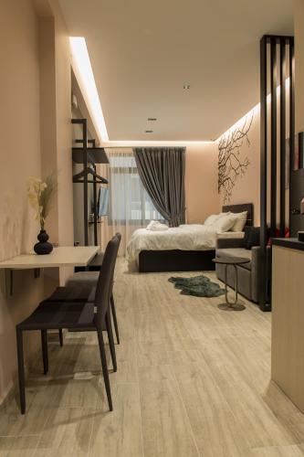 Elegant Studio