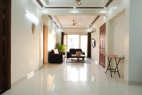 Imagen de la galería de Lime Tree Luxurious 3BHK Serviced Apartment Near Medanta, en Gurgaon