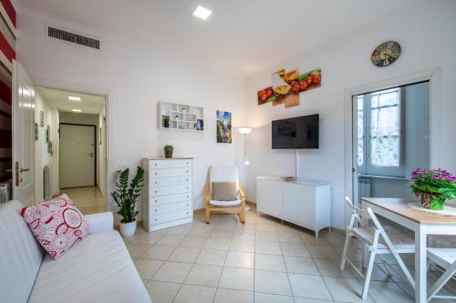 a living room with a couch and a table at Sami Guest House in Sorrento