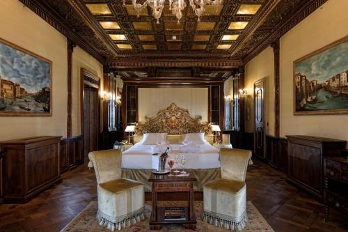 Hotel Ai Reali - Small Luxury Hotels of the World photo 17
