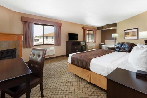 Gallery image of AmericInn by Wyndham Hartford WI in Hartford