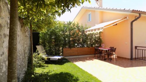 MillyHolidays - Apartment Lillà - Center - Nearby Beach - Private Garden - Spa Pool photo 2