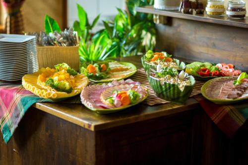 Mad på pensionatet eller i nærheden