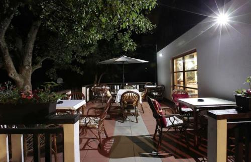 Afbeelding uit fotogalerij van Adriana Guesthouse in Jezerce