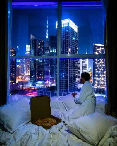  Gulf Court Hotel Business Bay -  Room  picture :   Tea/Coffee maker    Minibar    Shower                           