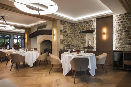 Restaurace v ubytování Domaine de Châteauvieux