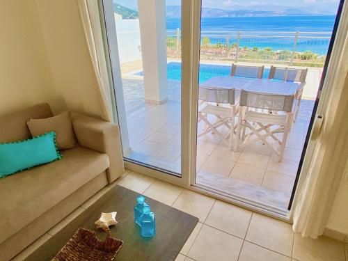 Μπαλκόνι ή βεράντα στο Luxury Villa Akti Barbati 1 with private pool by DadoVillas