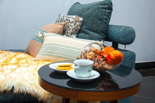 A seating area at MINA CHAI HOUSE BNB