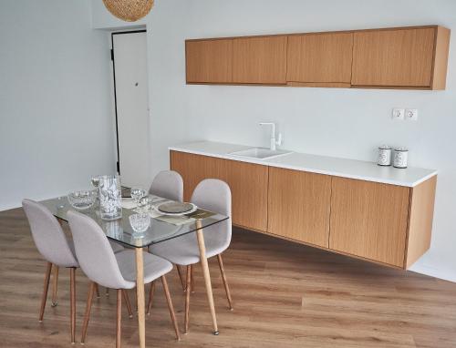 The EL GRECO spirit meets the Athenian luxury Apt1
